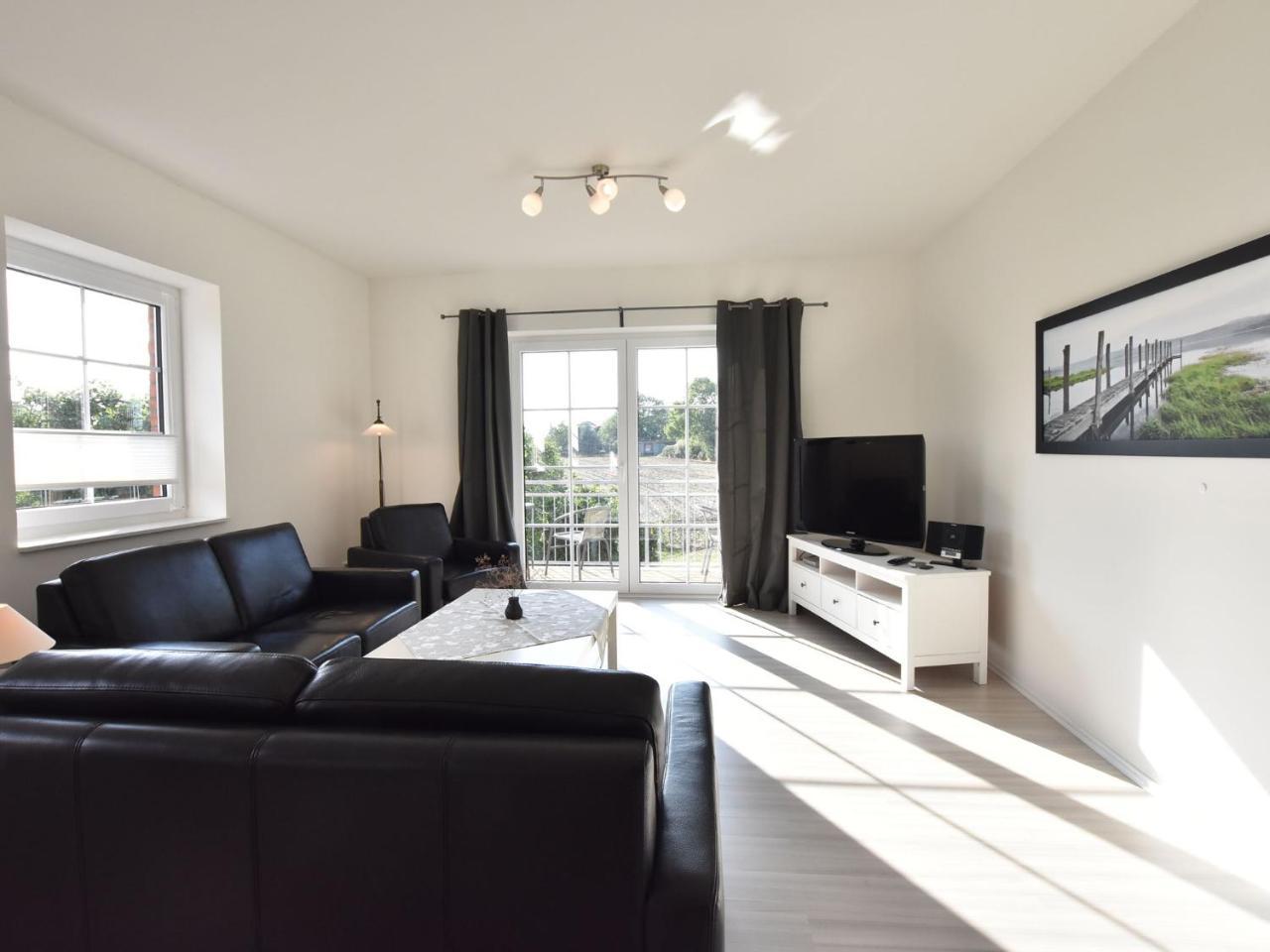 Charming Apartment in Oldenburg in Holstein with Terrace Exterior foto